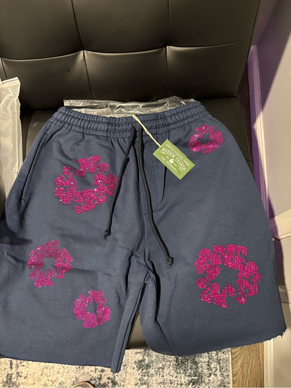 Denim Tears Men’s Black Shorts with Pink Sequin Accent - Picture 3 of 4
